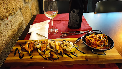 D'sigual Wine House