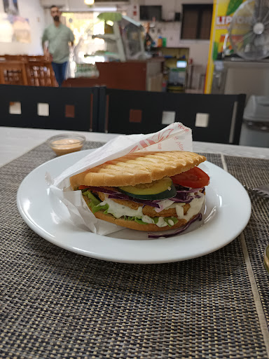 ROYAL BITES KEBAB , PIZZA & BURGERS