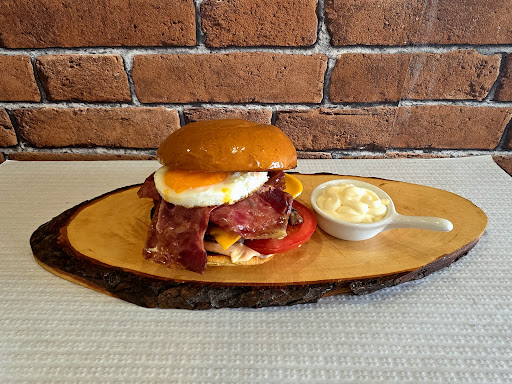 Smoky Bulls Burger
