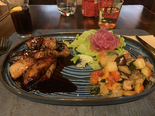 House 51 Food and Drinks