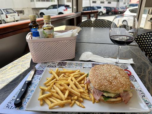 Ivani´s bar