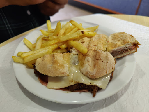 PASTELARIA IDEAL