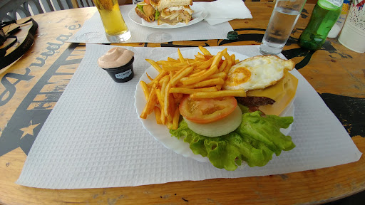 Delman Bar & Lounge