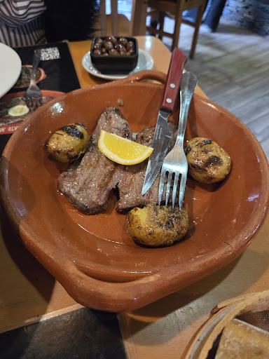 Restaurante "Onde o Morto Matou o Vivo"