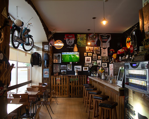 Two Wheels Bar