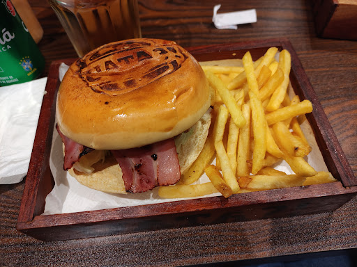 Uata?! Burger