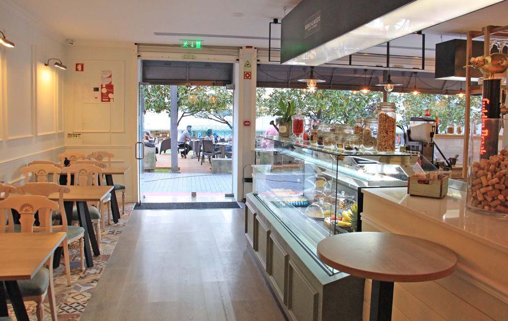 Scarpa Caffé: Sapatos e Estilo Italiano com Café de Qualidade