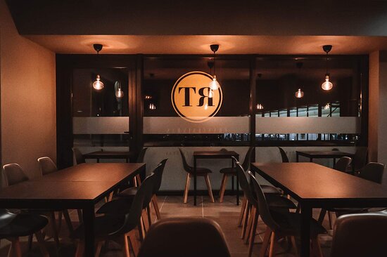Restaurante RT FRANCESINHAS 1 Restaurante RT Francesinhas – Sabores Autênticos no Coração da Cidade