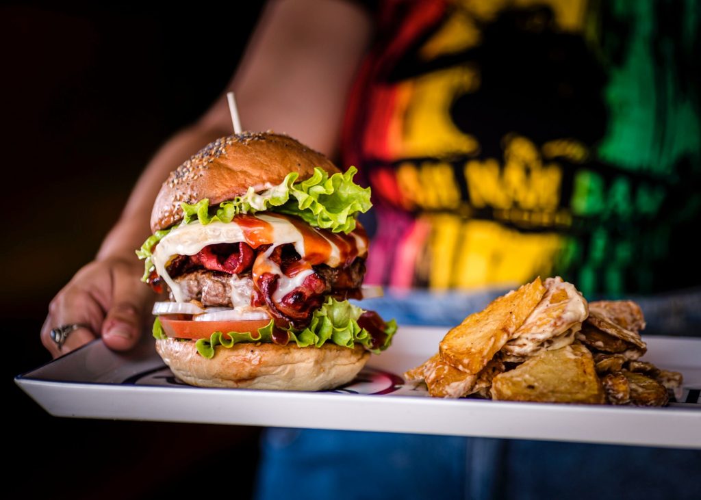 As Melhores Hamburguerias em Lagos 1 As Melhores Hamburguerias em Lagos – Sabores Incríveis que Você Precisa Experimentar