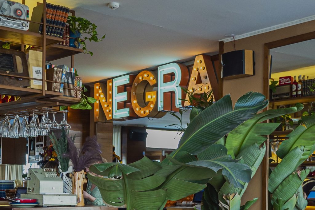 Negra Café Matosinhos: Restaurante, Café e Brunch Delicioso na Zona Ribeirinha