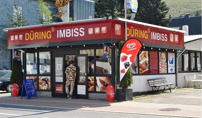 Imbiss 1 Imbiss Alemão: Comida Rápida Tradicional e Saborosa em Portugal